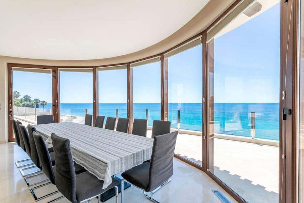 Villa Irene: Beachfront Luxury With Sea Views And Private Pool *