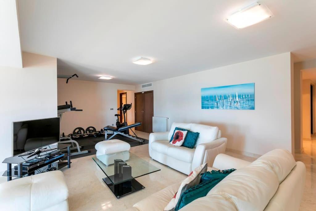 Irene: Beachfront Luxury With Sea Views And Private Pool * Alicante