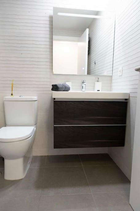 Apartamento Modern Apartment, Pool & Air Con, San Juan Playa
