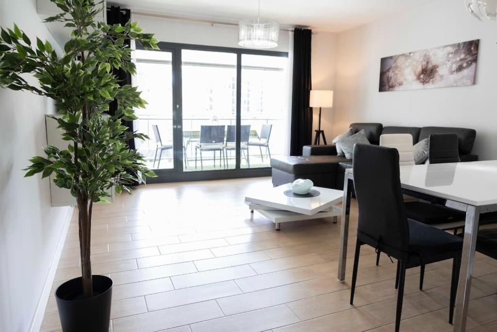 Apartamento Modern Apartment, Pool & Air Con, San Juan Playa *