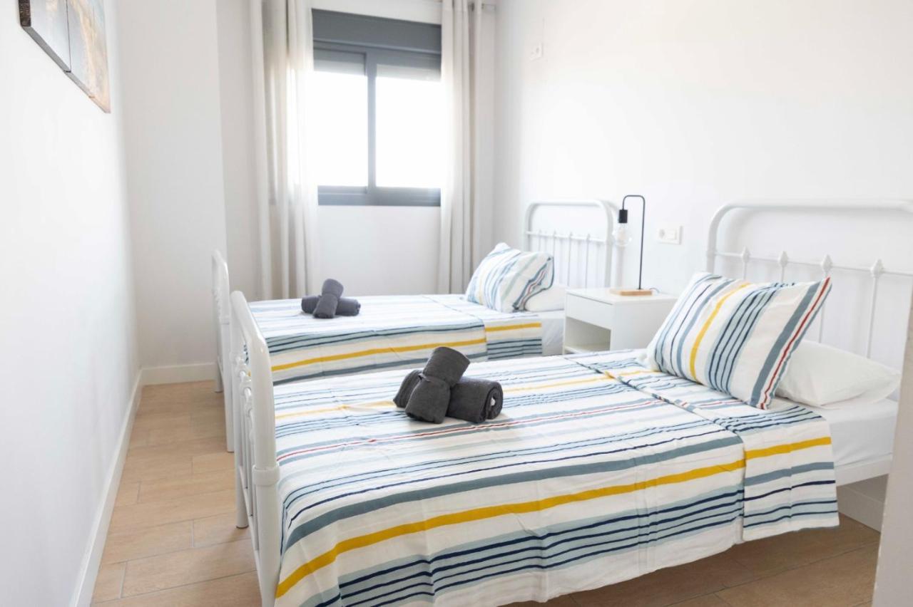 Modern Apartment, Pool & Air Con, San Juan Playa Apartamento *