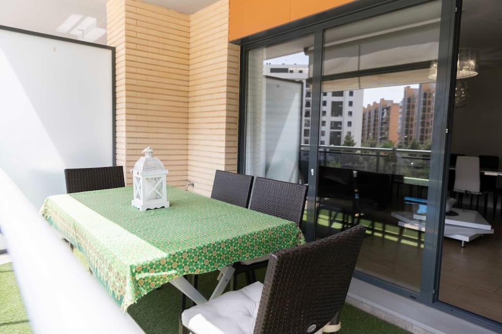 Modern Apartment, Pool & Air Con, San Juan Playa Apartamento *
