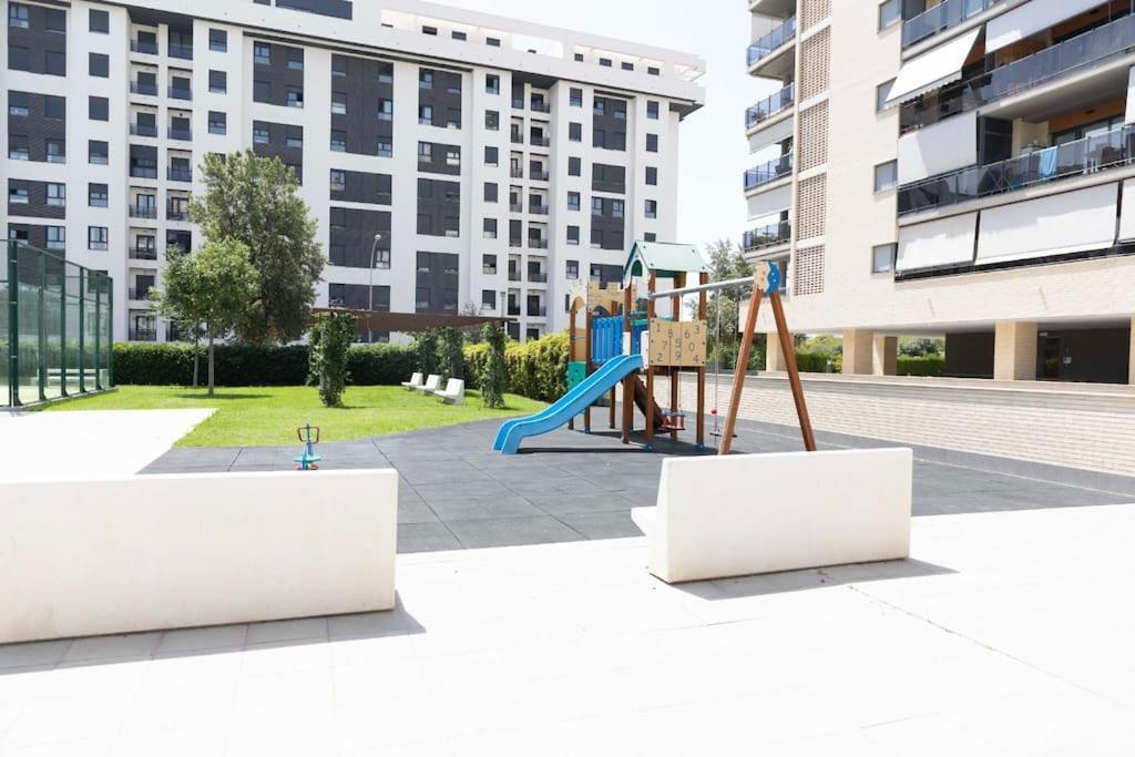 Modern Apartment, Pool & Air Con, San Juan Playa Apartamento