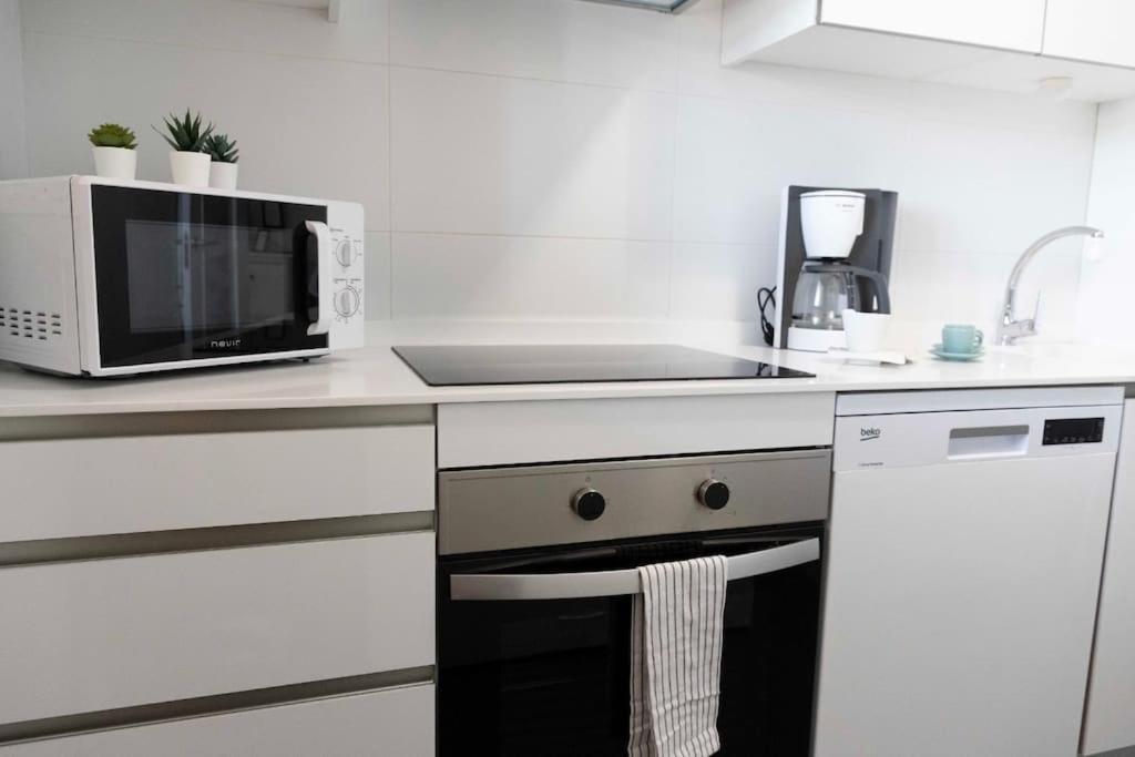 Apartamento Modern Apartment, Pool & Air Con, San Juan Playa *