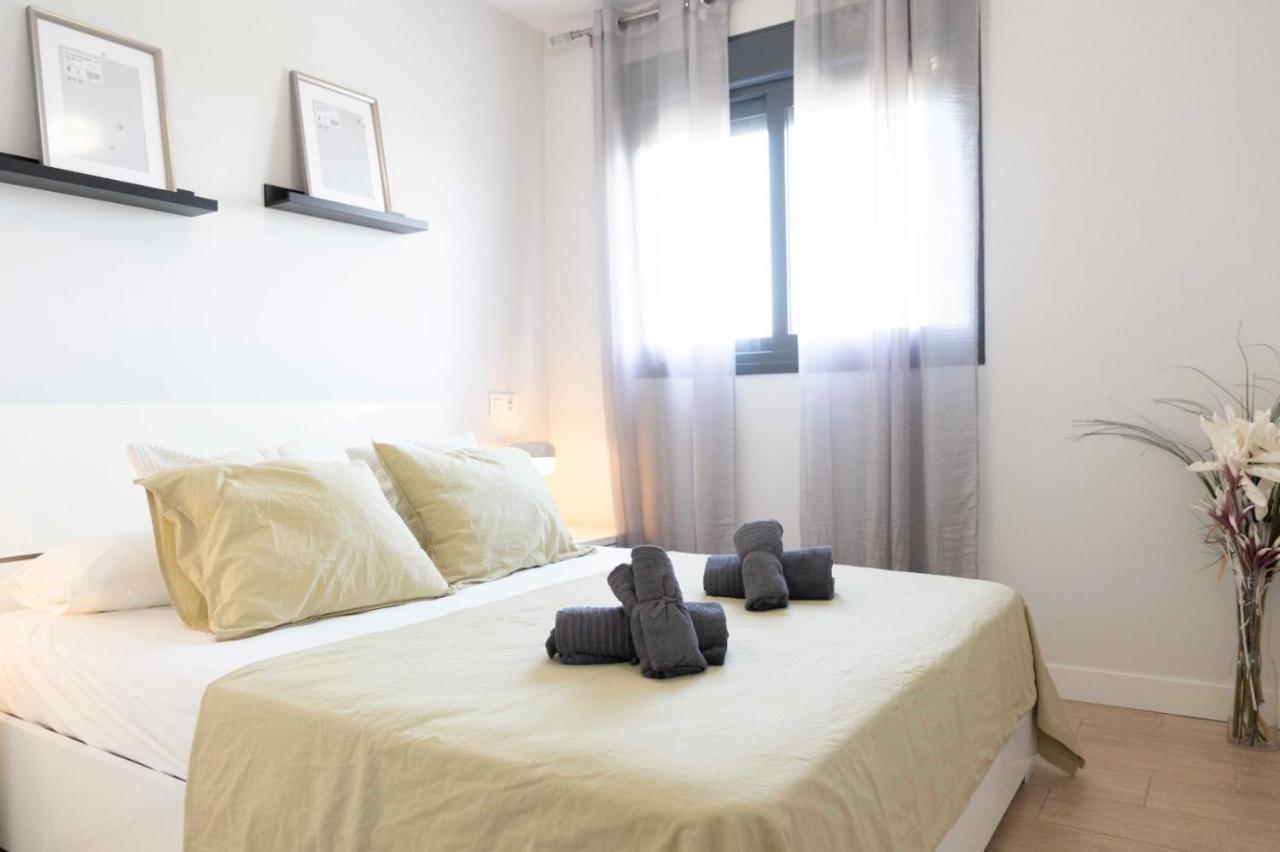 Modern Apartment, Pool & Air Con, San Juan Playa * Alicante