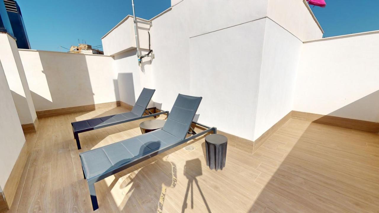 Colorful Penthouse Center 5c *
