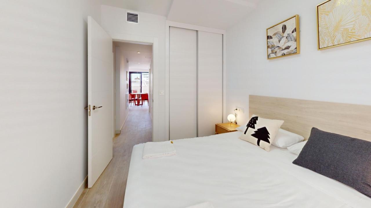 Colorful Penthouse Center 5c * Alicante