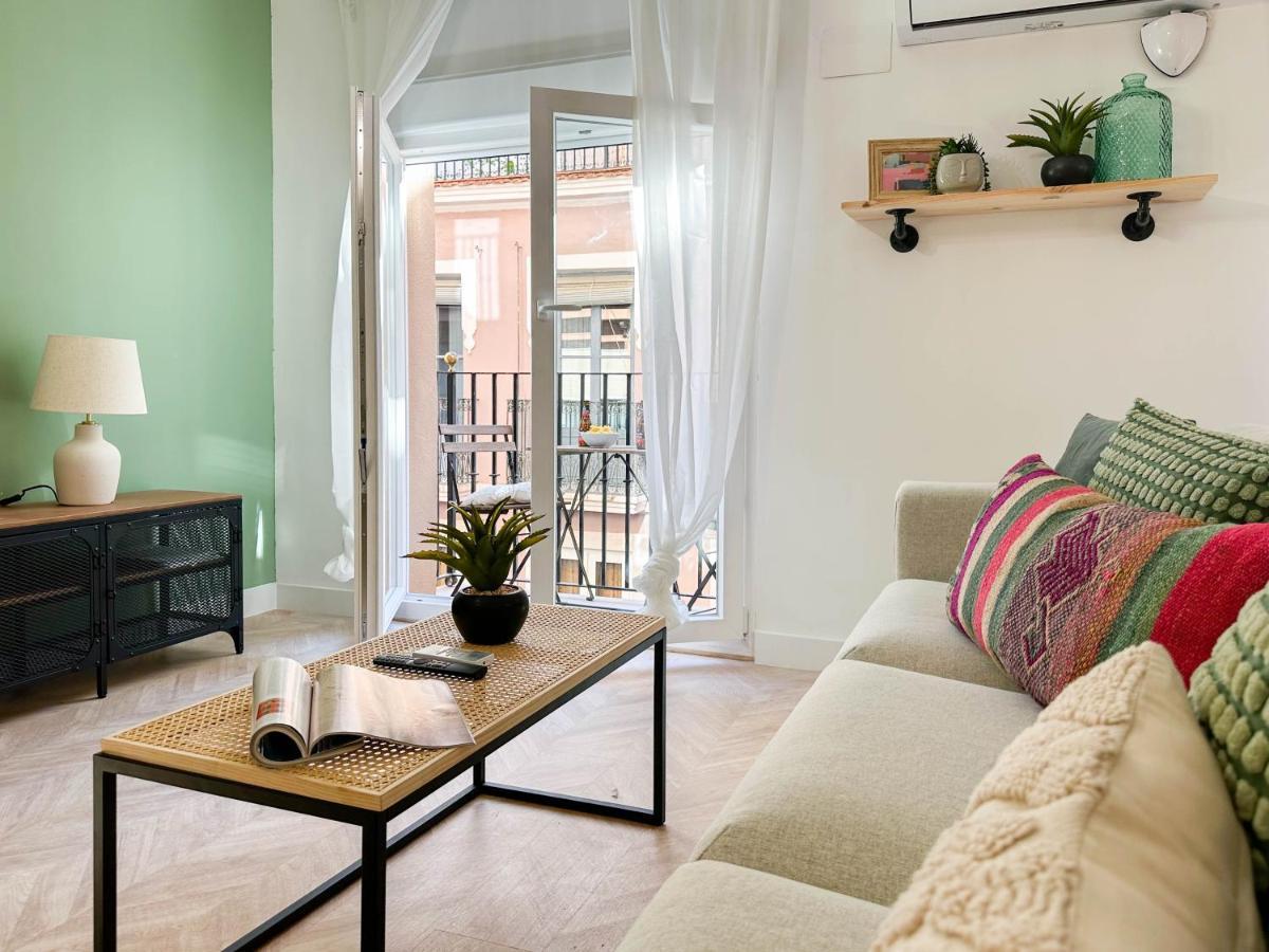 Apartment Elegante A Unos Pasos De La Rambla.
