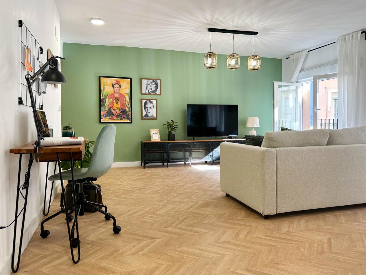 Elegante A Unos Pasos De La Rambla. Apartment
