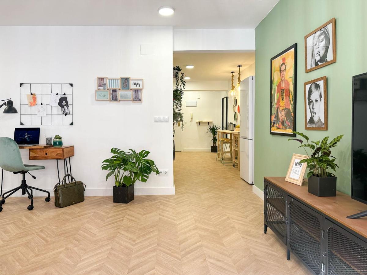 Elegante A Unos Pasos De La Rambla. Apartment