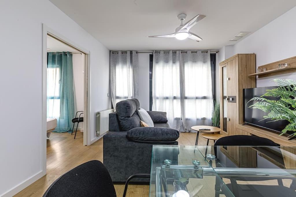 Moderno Apartamento Con Ac En Lorenzo Casanova *