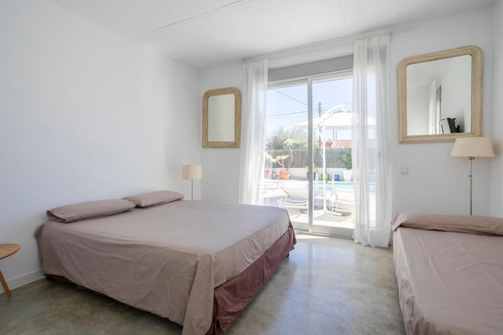 Paloma With Private Pool, Located 350m To The Sea And Tram Station!