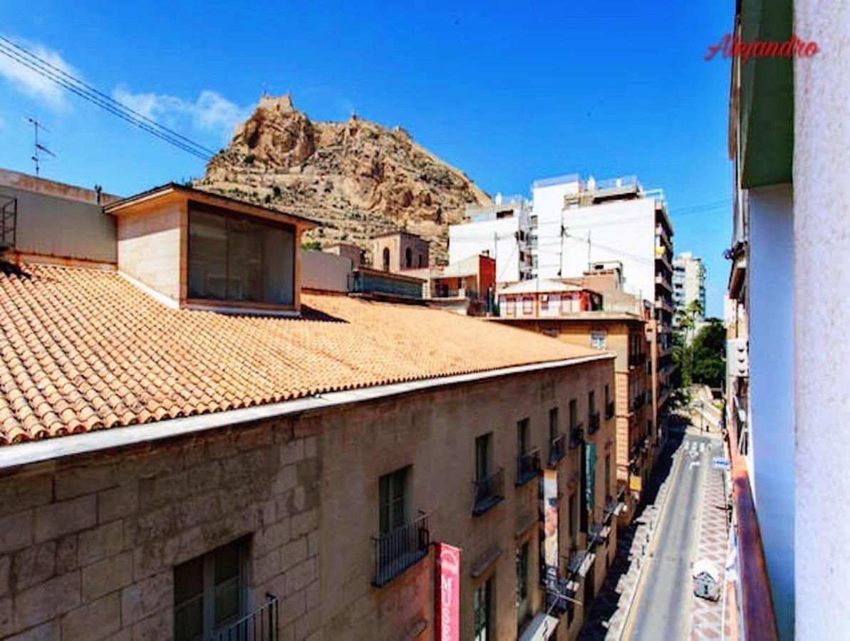 Alexander Apartment *
