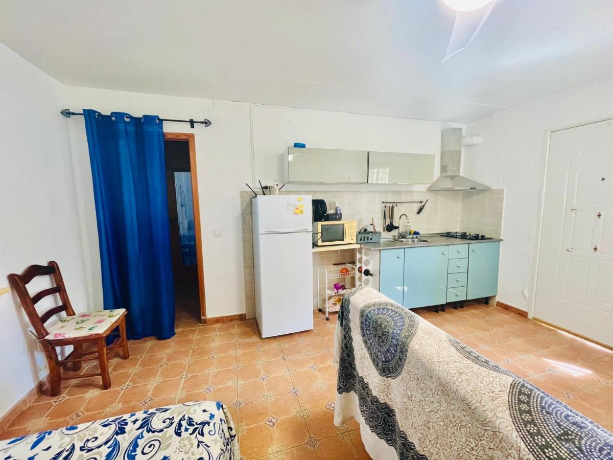 Vakantiehuis Estudio Adosado Con Jardin Y Parking Privado Alicante