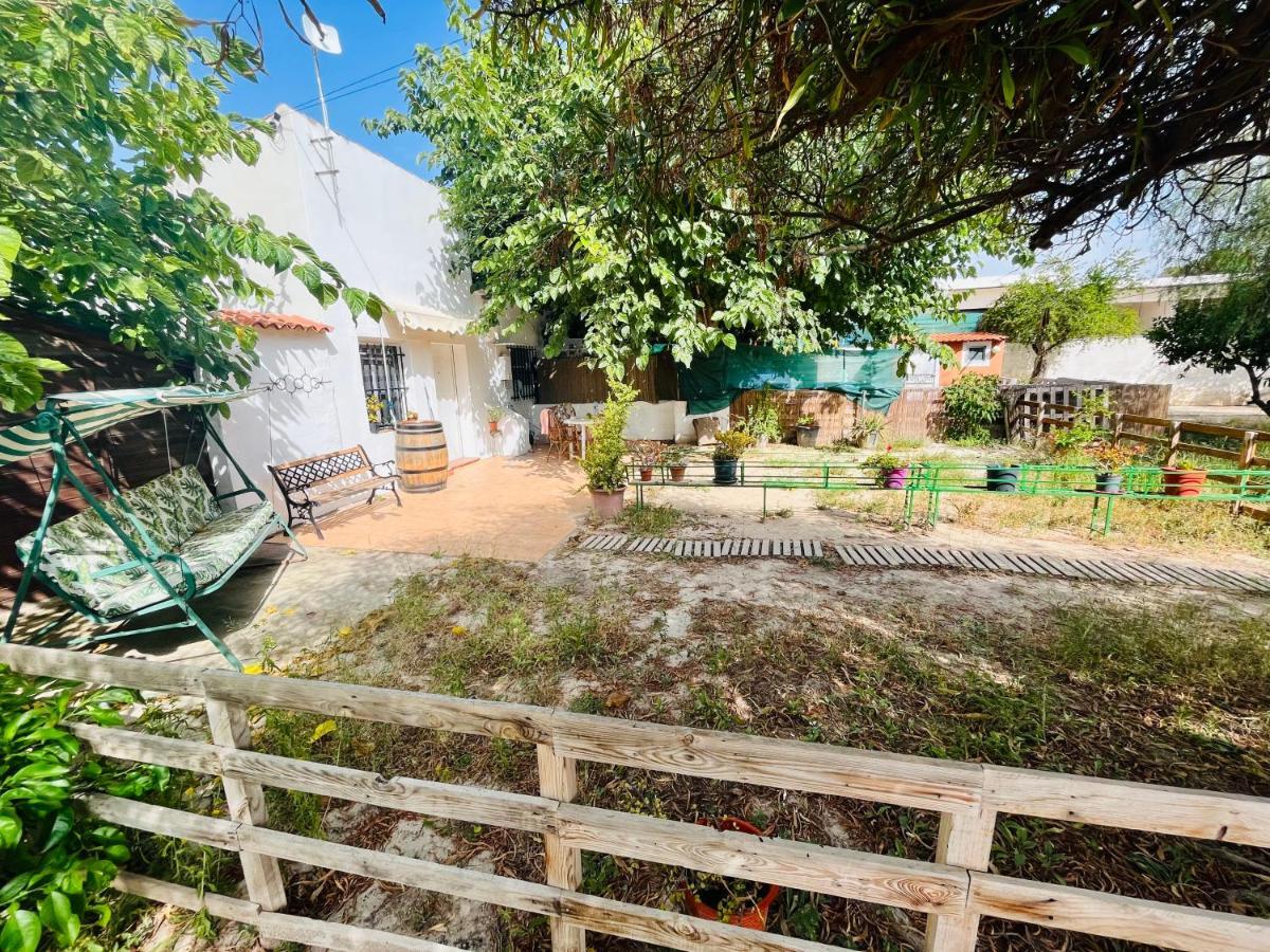 Estudio Adosado Con Jardin Y Parking Privado Casa de férias