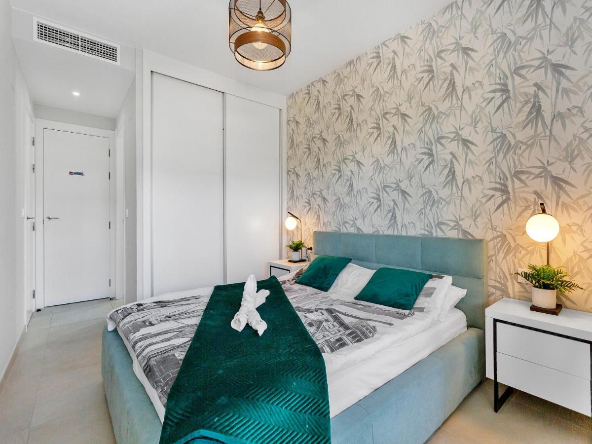 Lovely First Floor Apartment, Heating Pool ! Alicante