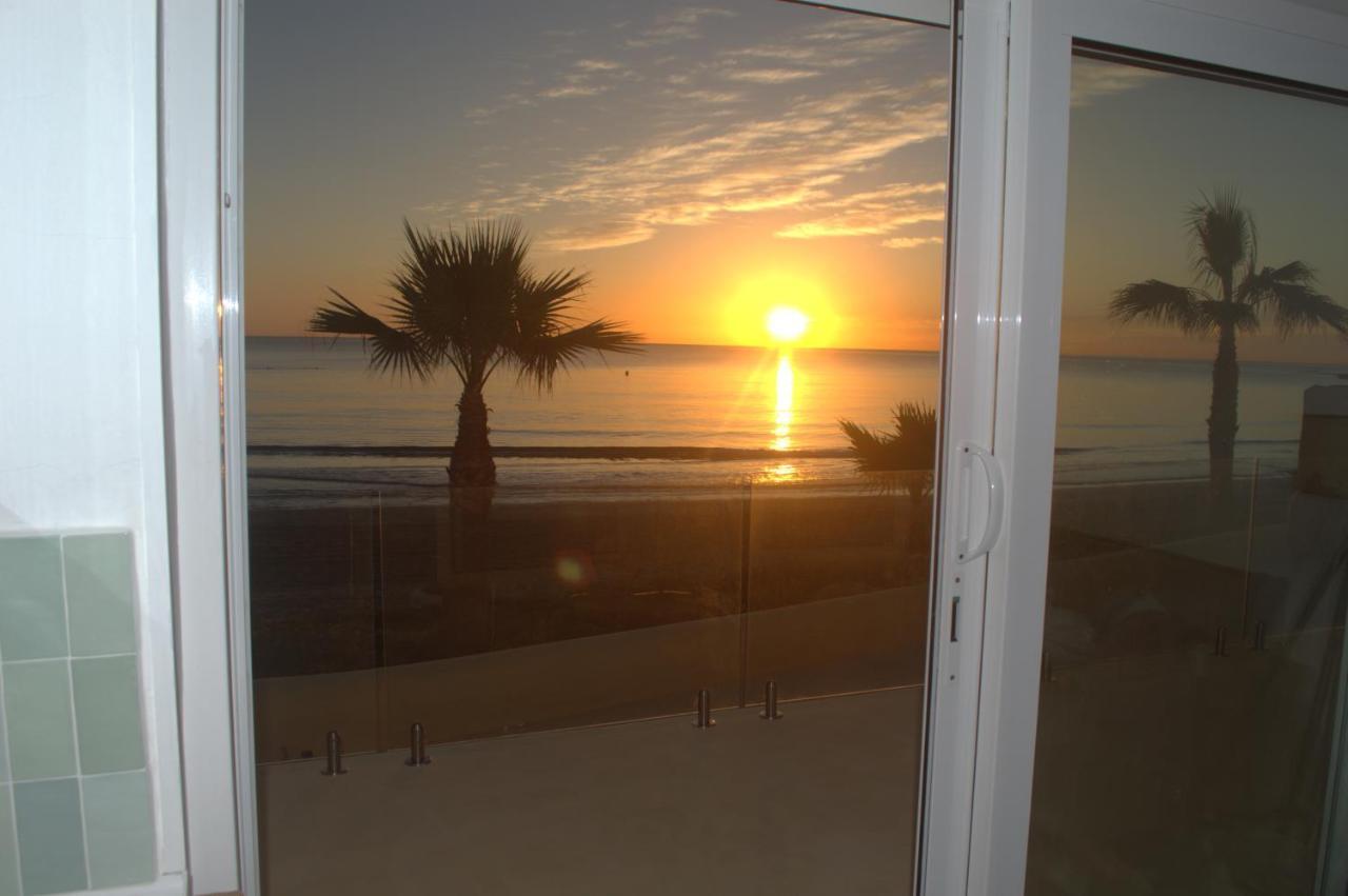 Apartment Maravilloso Amanecer Cabo A Pie De Playa Y Mar En Roquetes