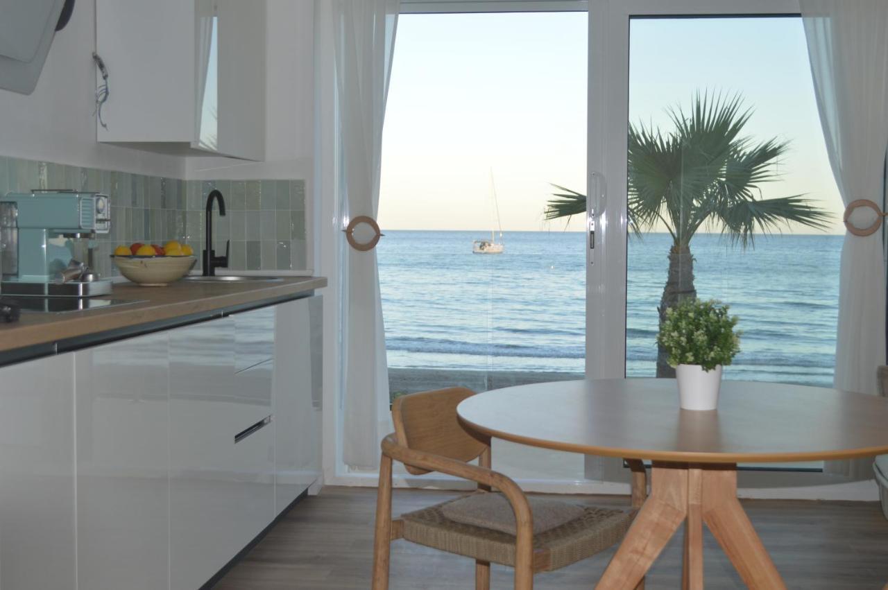 Excepcional Amanecer Al Borde De Playa Y Mar, En Roquetes Apartamento *