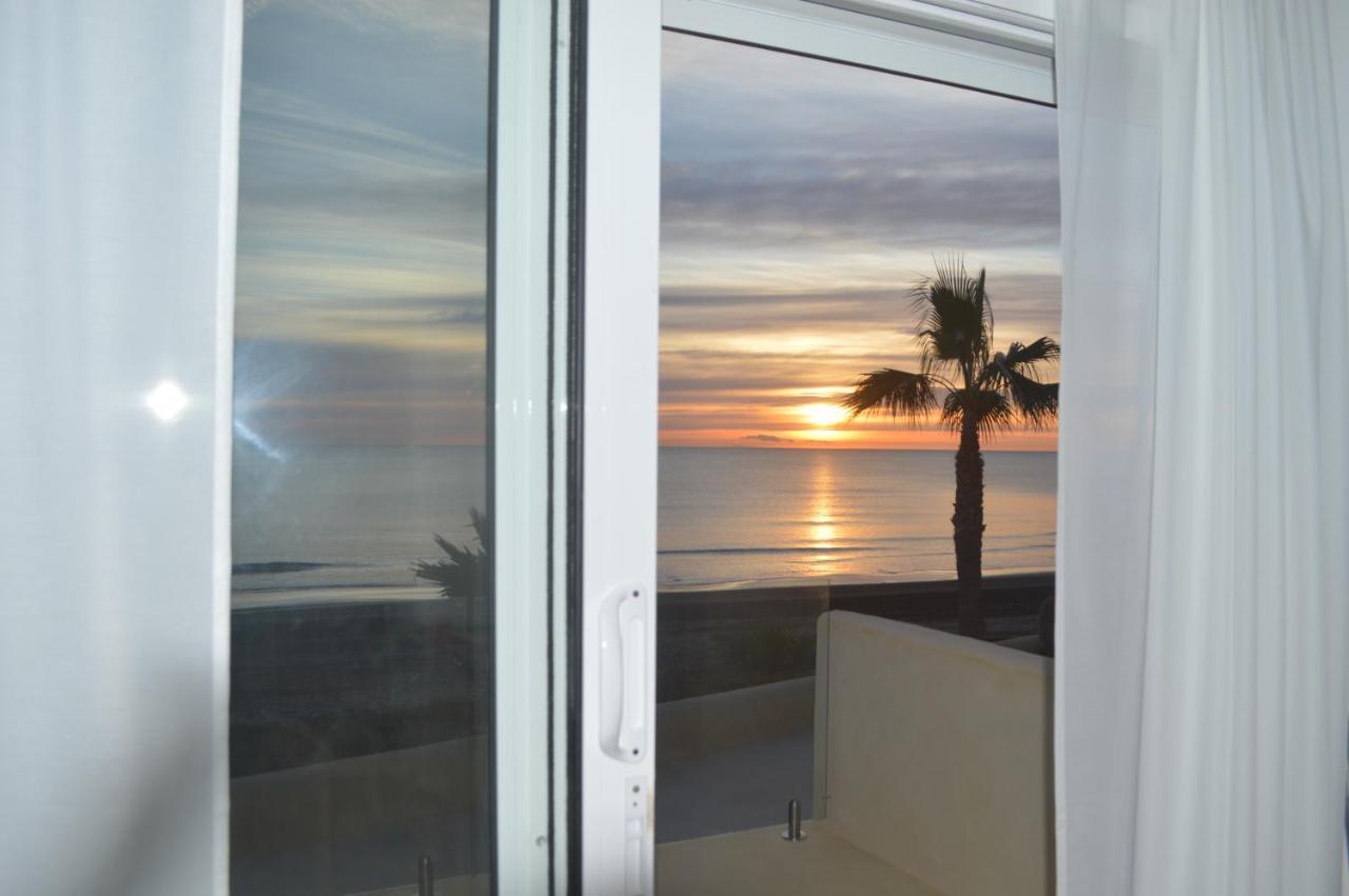 Maravilloso Amanecer Cabo A Pie De Playa Y Mar En Roquetes *
