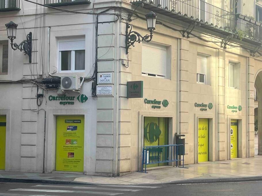 Apartment Charming & Spacious In Historic Centre & Short Walk To Alicante