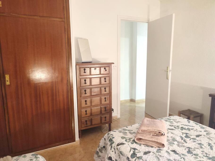 Charming & Spacious In Historic Centre & Short Walk To Alicante