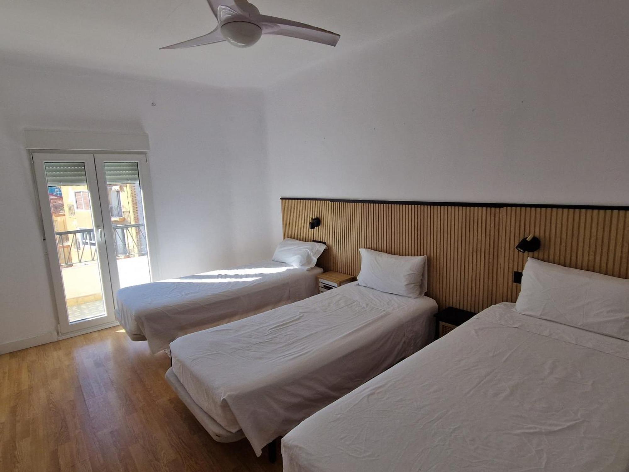 Apartamento Espacioso, Luminoso, Coqueto, Muy Centrico Y Totalmente Reformado En 2024 Alicante