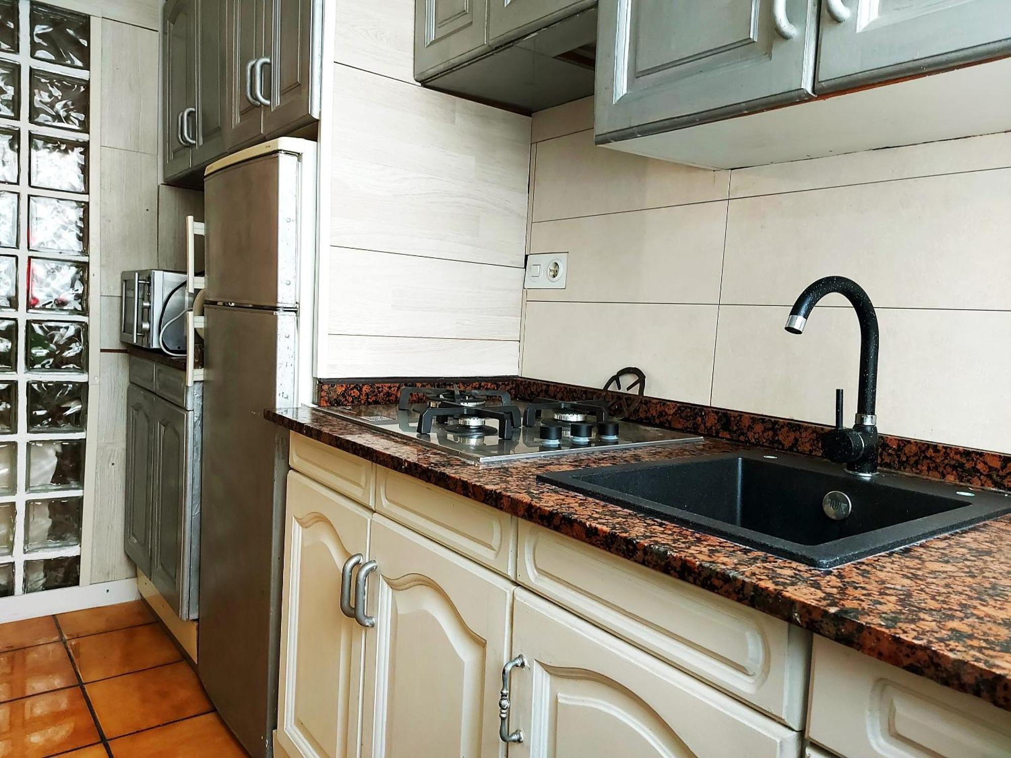 Apartment Comfortable In 78 M² With View