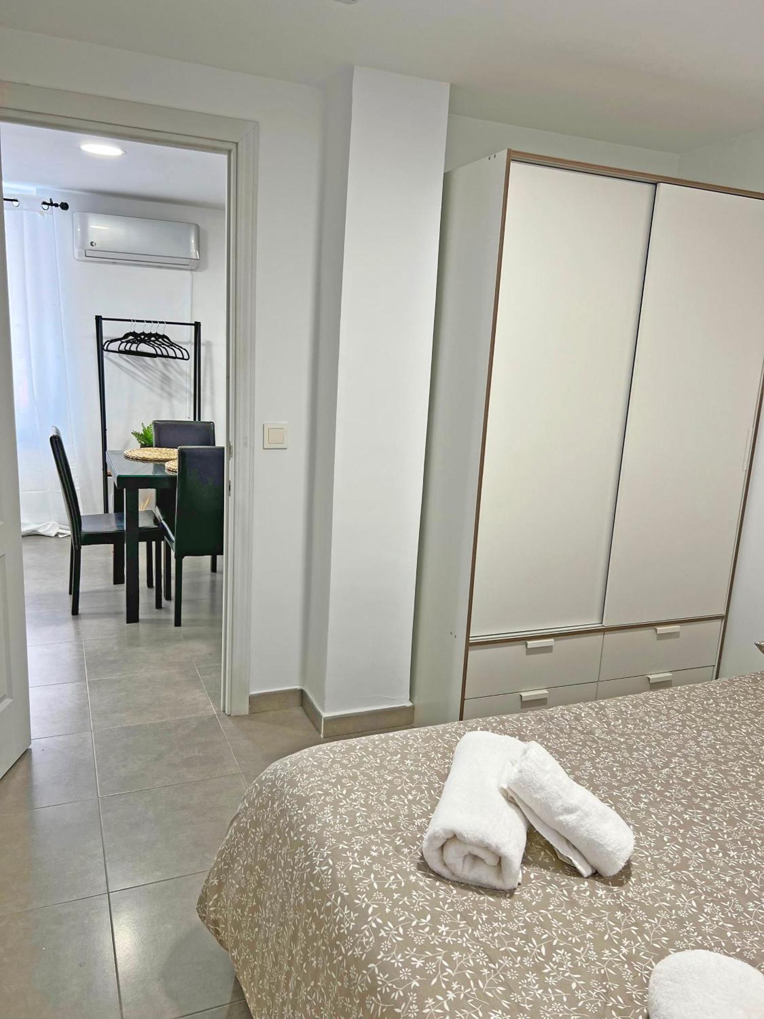 Reformado. Plaza De Toros. A/c Apartment *