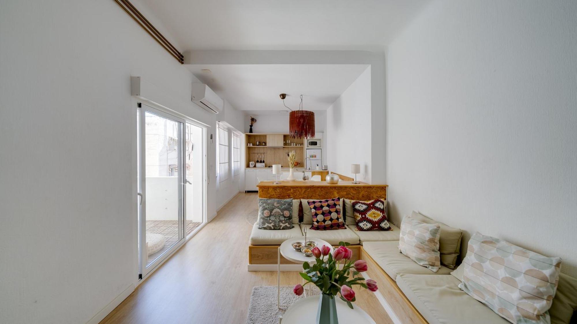 Piso En Carolinas Con 3 Apartment