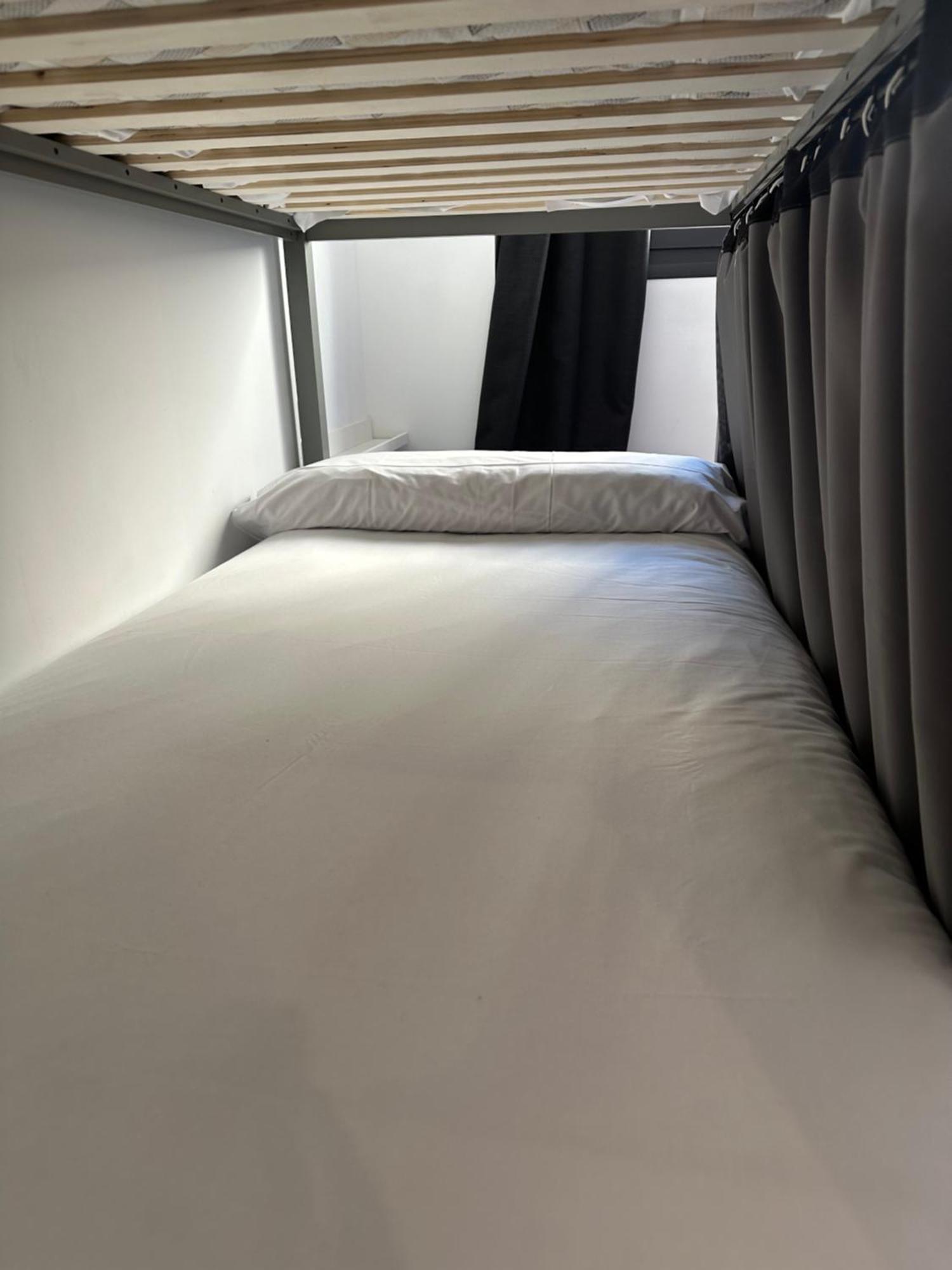 Hotel Hostel Alicante 4*