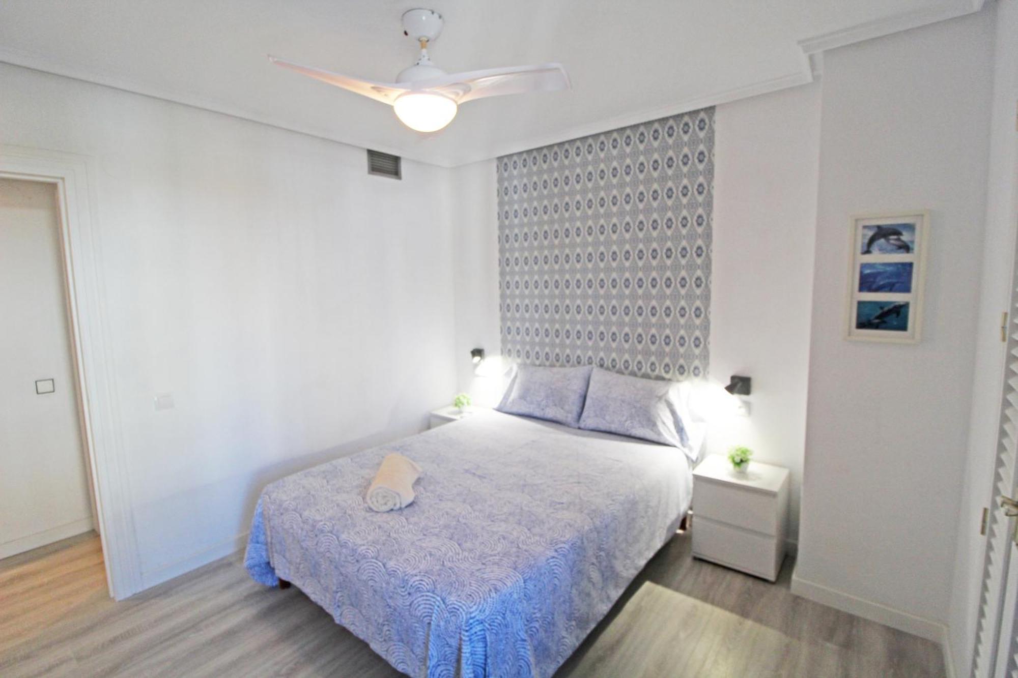 Apartment Castle Views. Terrace. Design Style. Ac. Wifi. Refurbished. Supercentric.