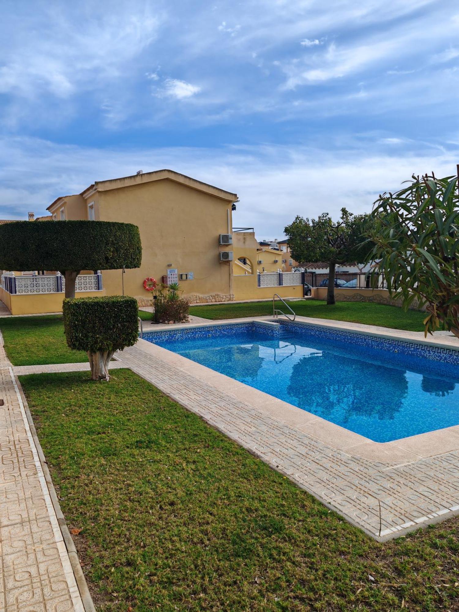 Sandy Bunker 2 Bed And Pool