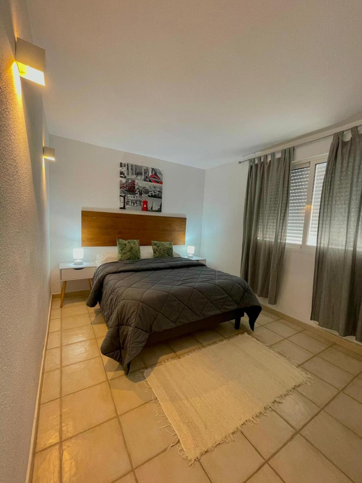 Sea Views Apartment