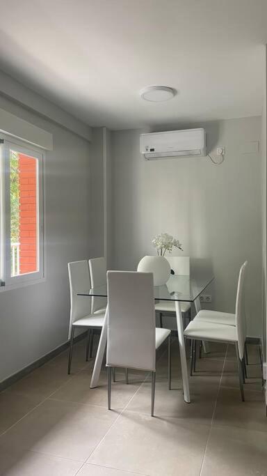 Moderno Y Coqueto En Playa San Juan Appartement *