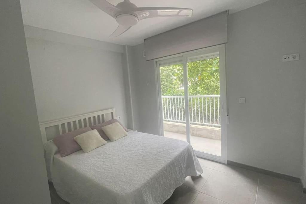 Moderno Y Coqueto En Playa San Juan Appartement *
