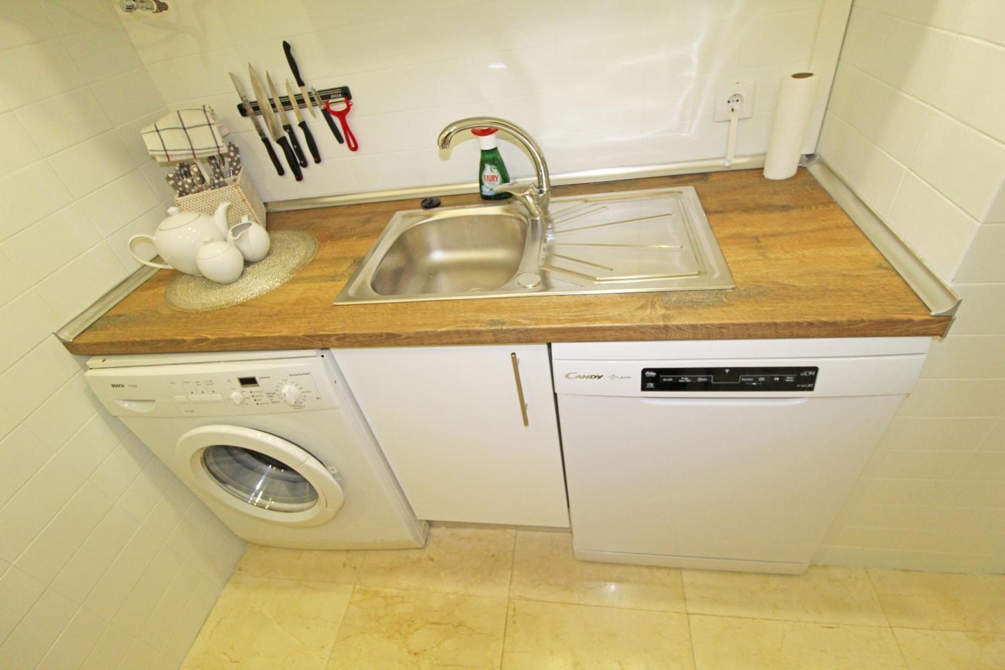 Castle Views. Terrace. Design Style. Ac. Wifi. Refurbished. Supercentric. Apartment Alicante