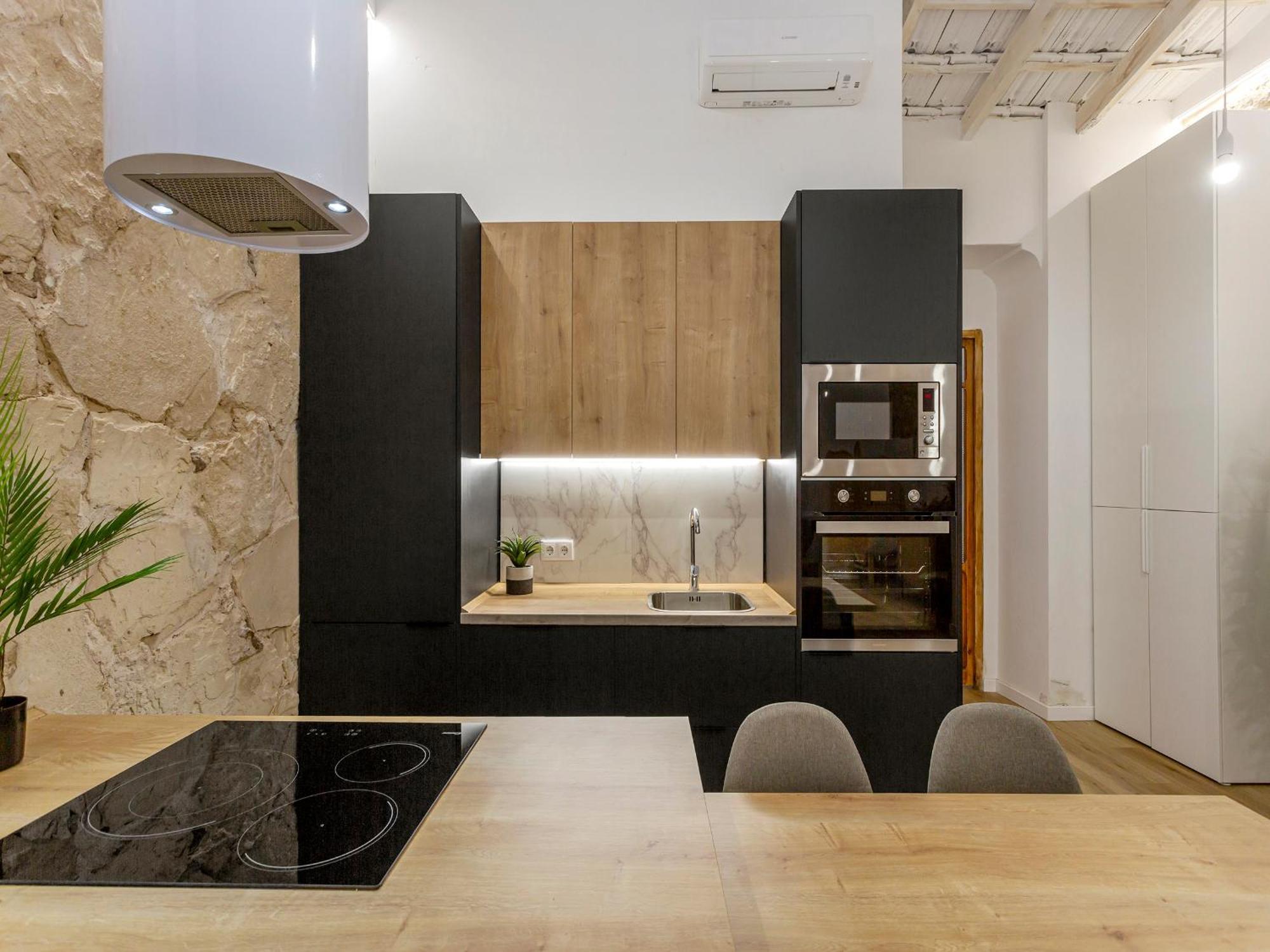 Serene With Ac And Hydromassage In Alicante