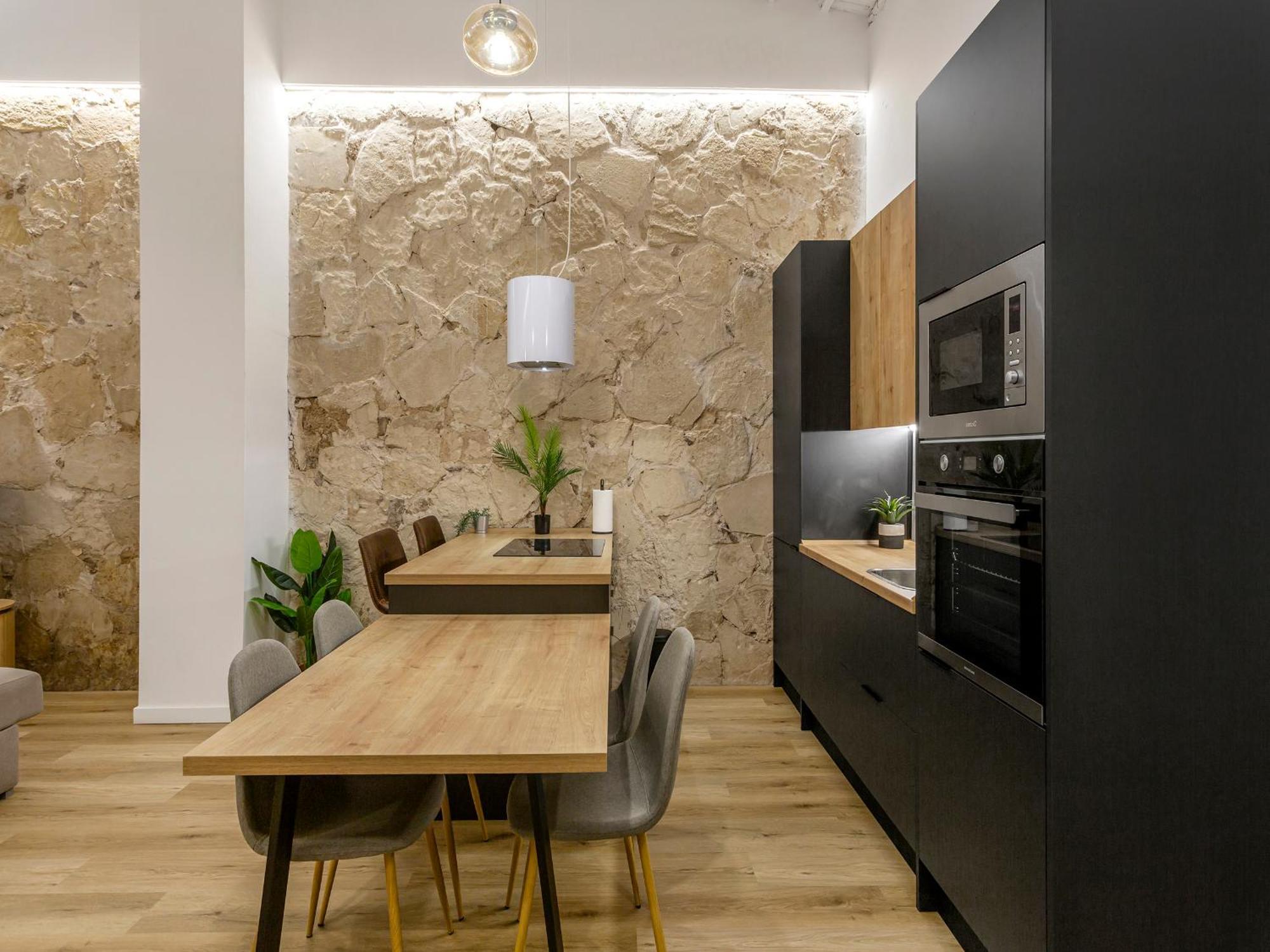 Apartment Serene With Ac And Hydromassage In *