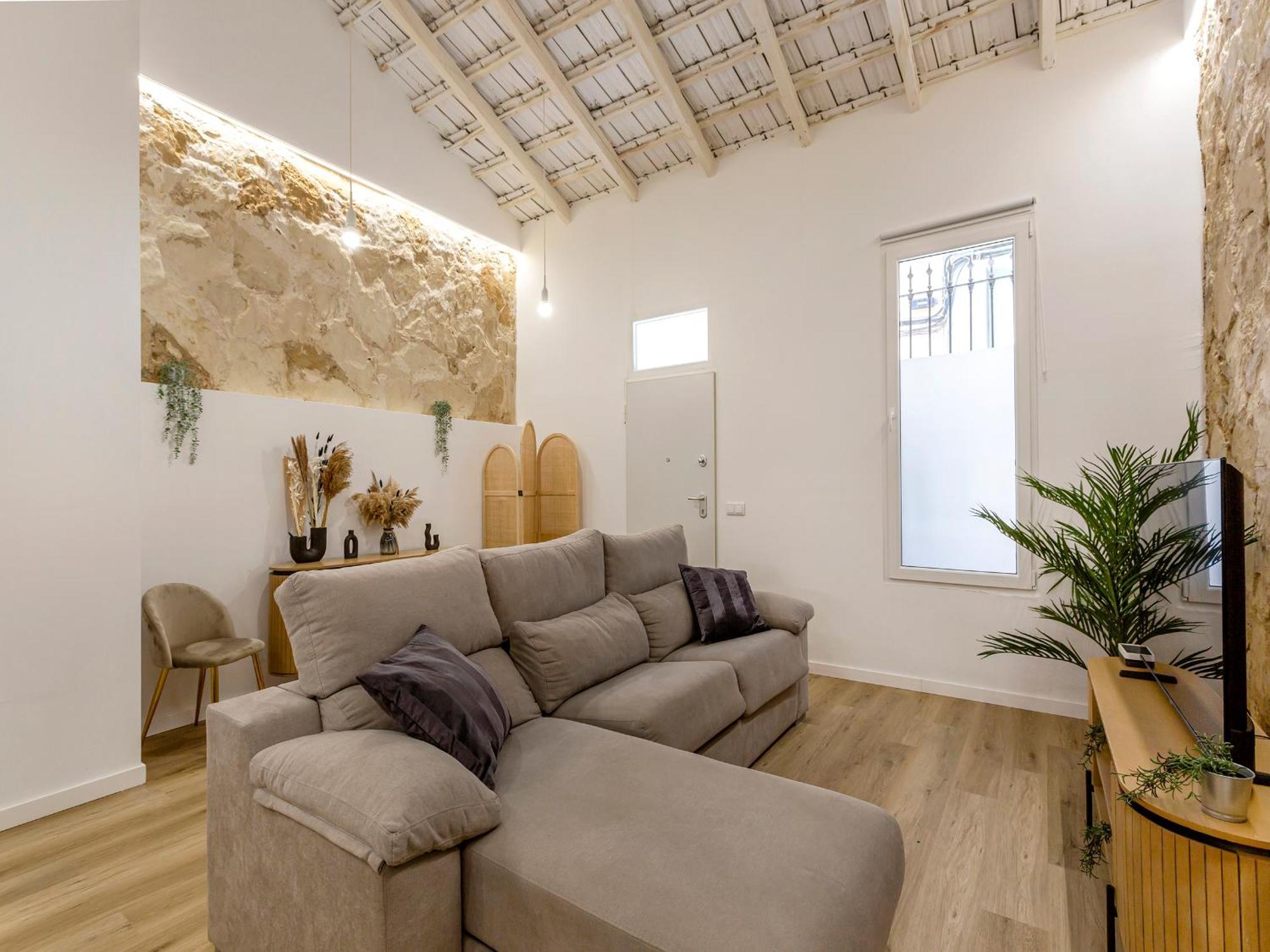 Serene With Ac And Hydromassage In Alicante