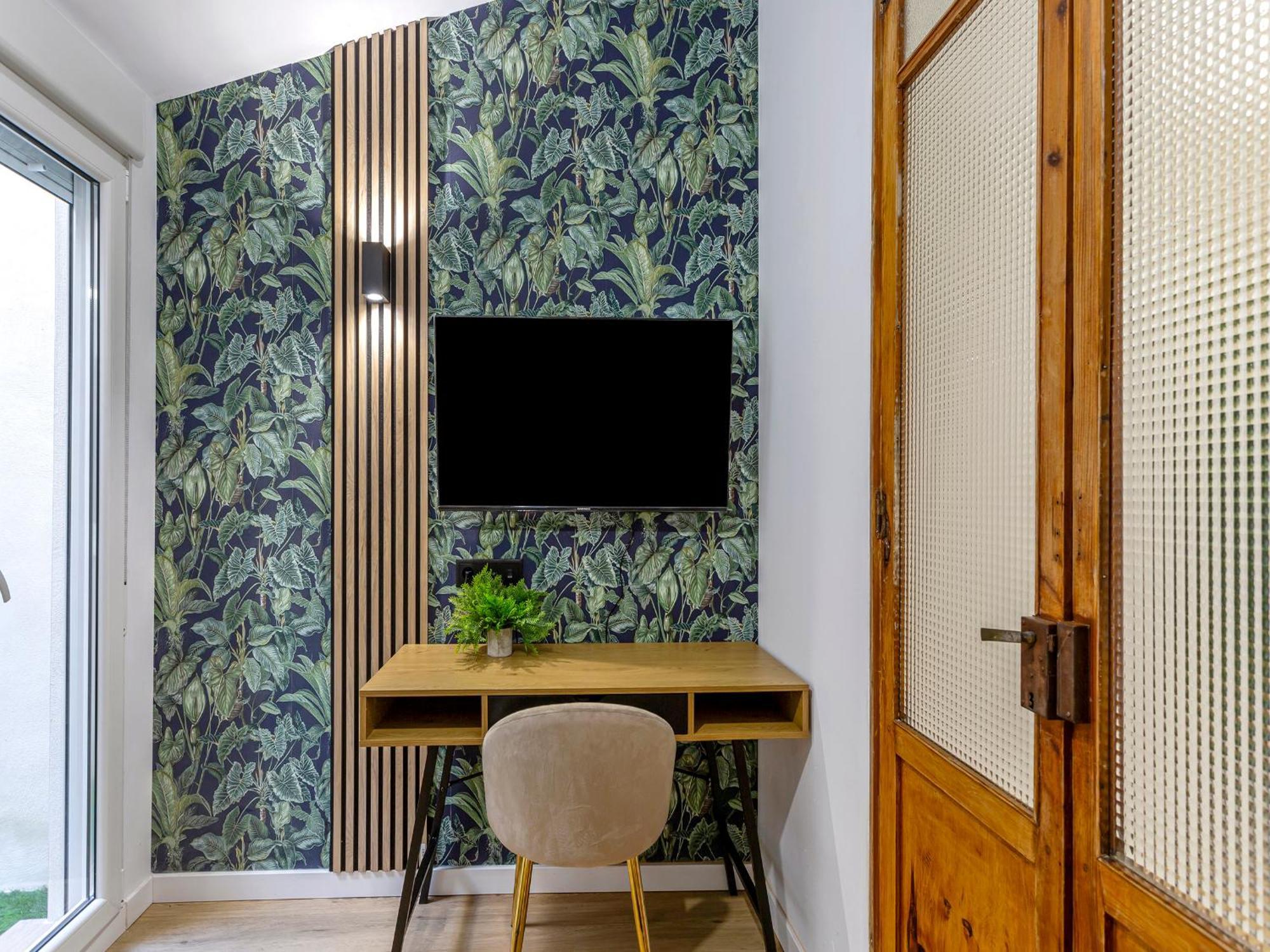 Serene With Ac And Hydromassage In Apartment