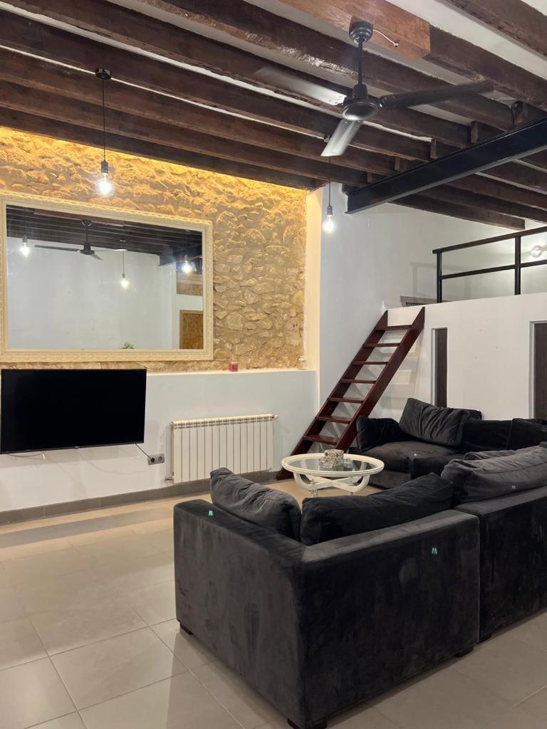 Des Rustic Center Apartment *