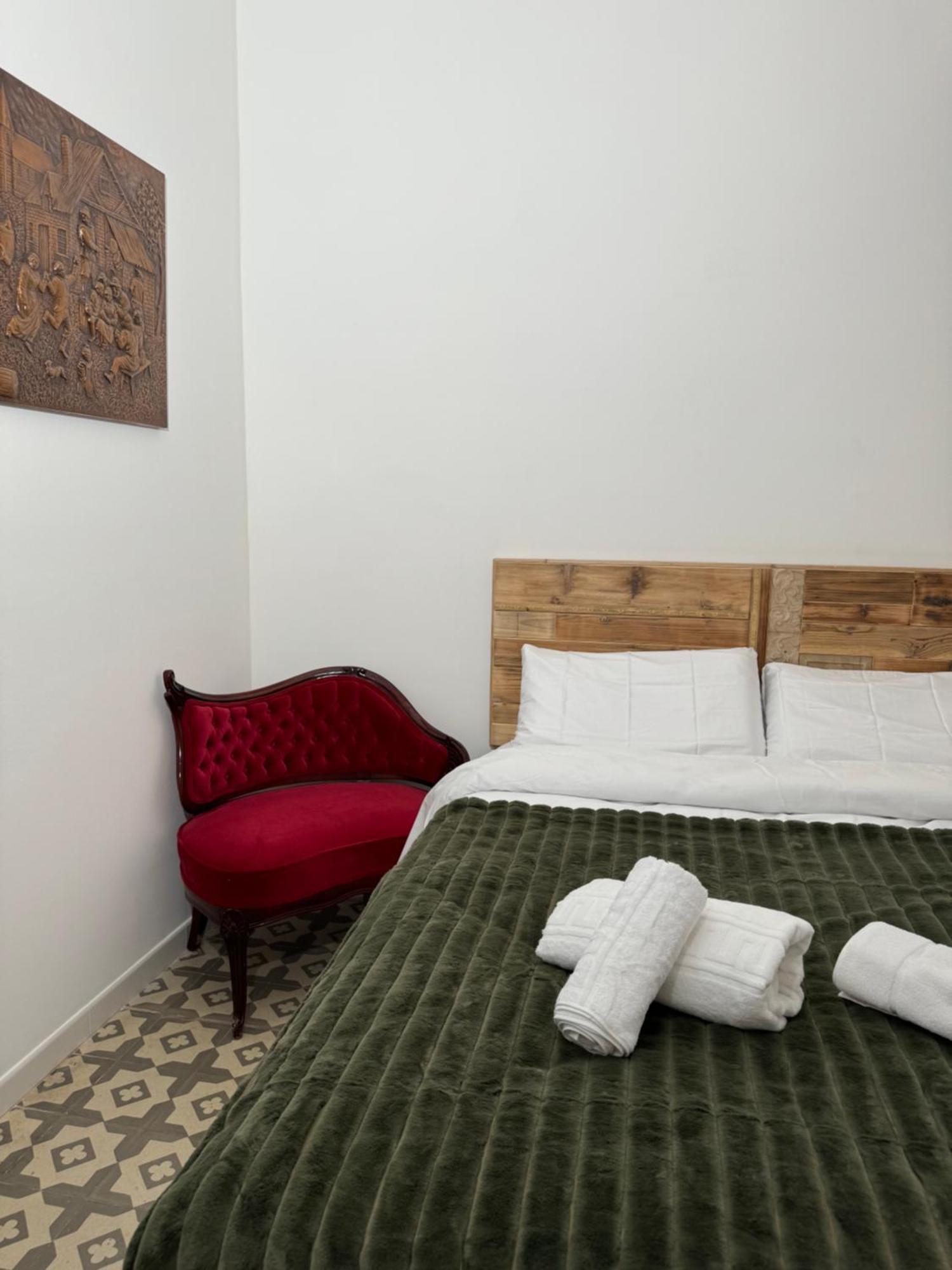 Castanos 4 Aparthotel *