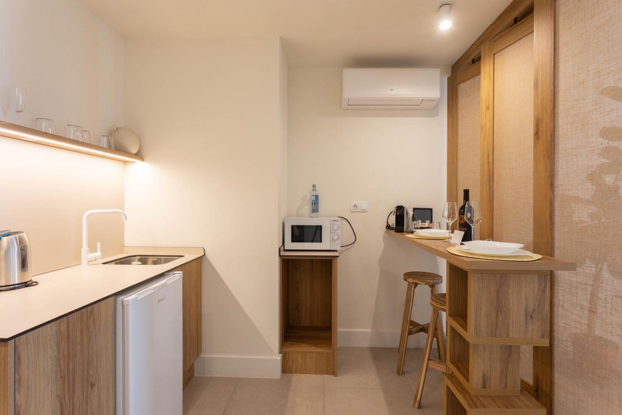 Reina Victoria Velazquez Apartment