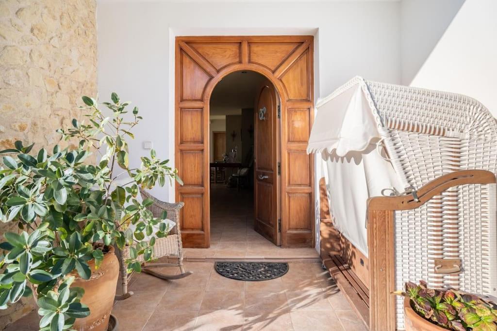 Luxury With Pool And Sea View In Villa Alicante