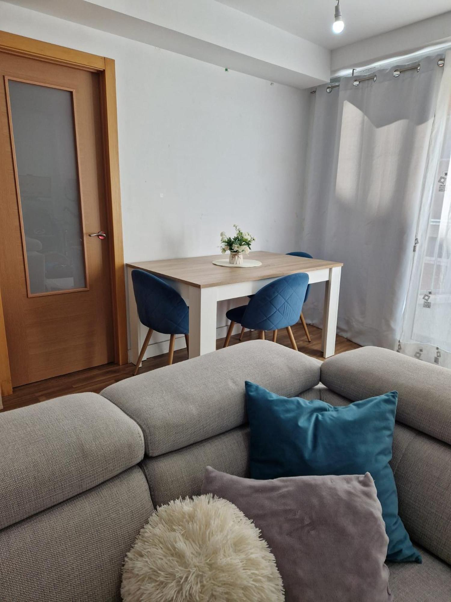 Quarto Com Banheiro Privado Em Apartamento Familiar Homestay
