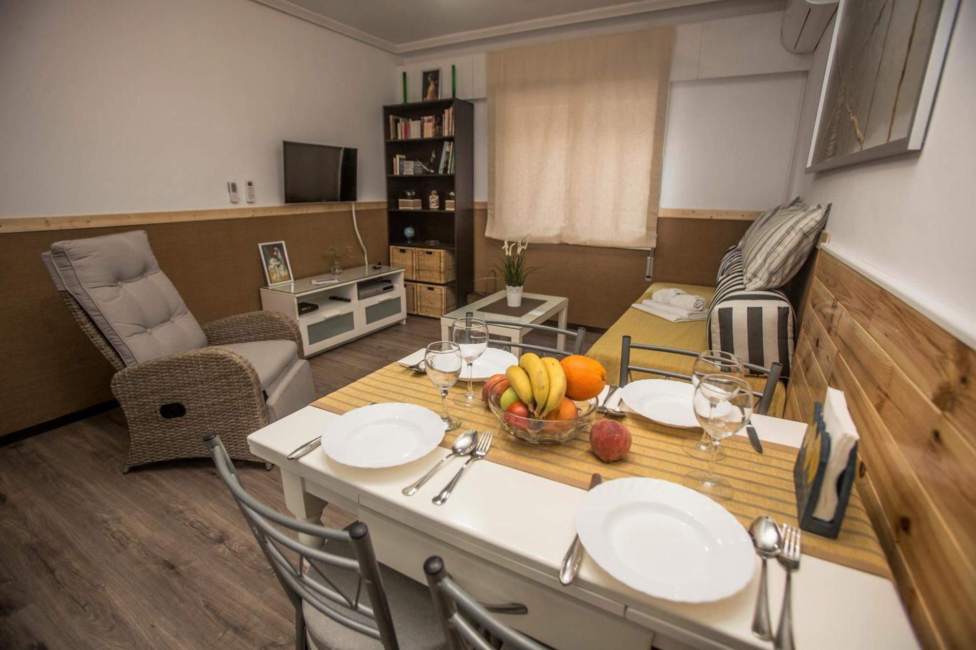 Unique Apt. W/pool- Across The Beach-wifi-a/c Apartamento