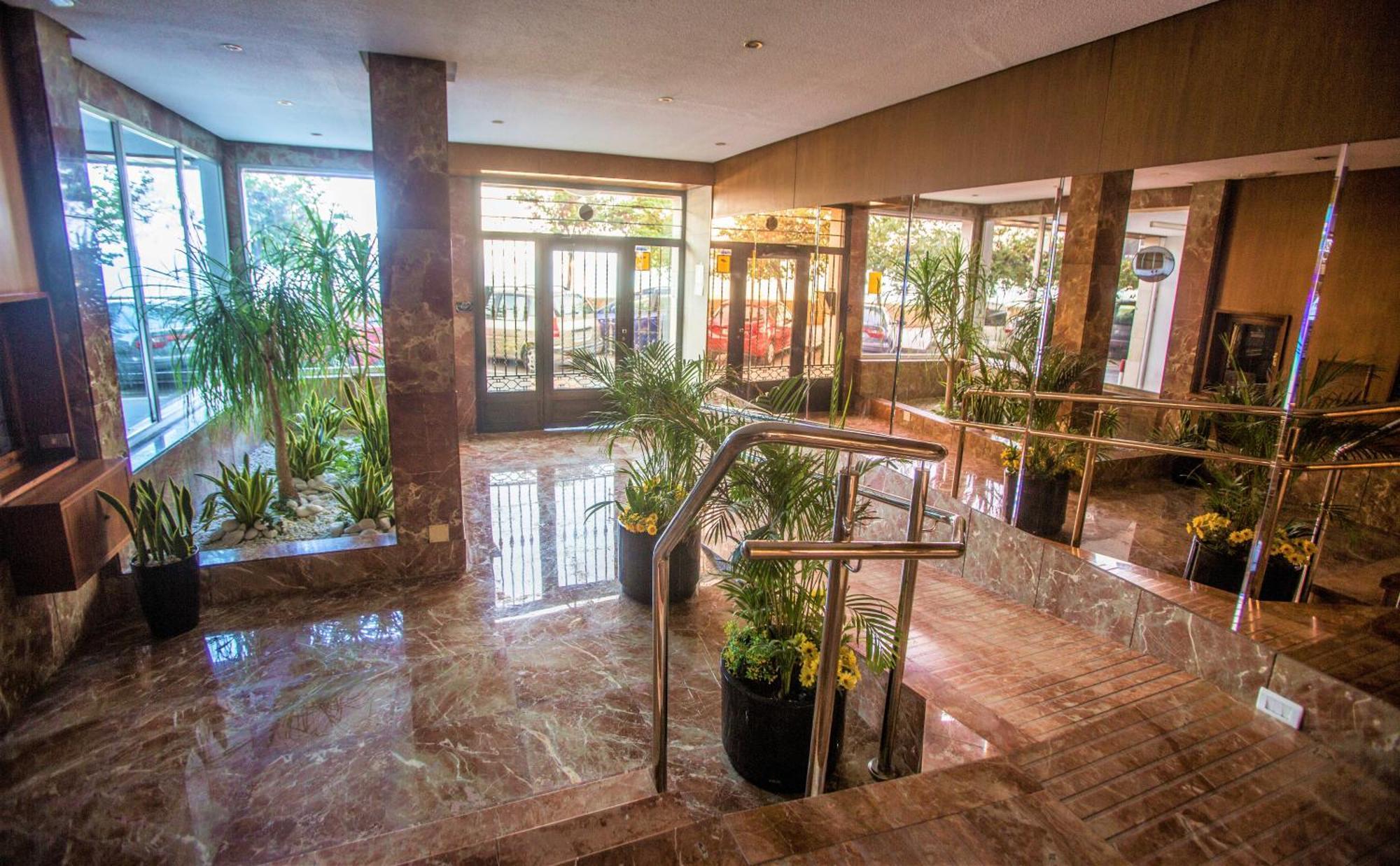 Unique Apt. W/pool- Across The Beach-wifi-a/c *