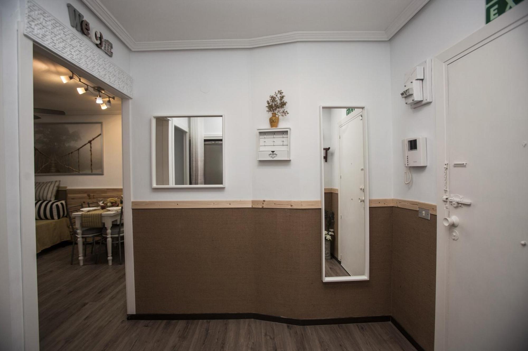Unique Apt. W/pool- Across The Beach-wifi-a/c Alicante
