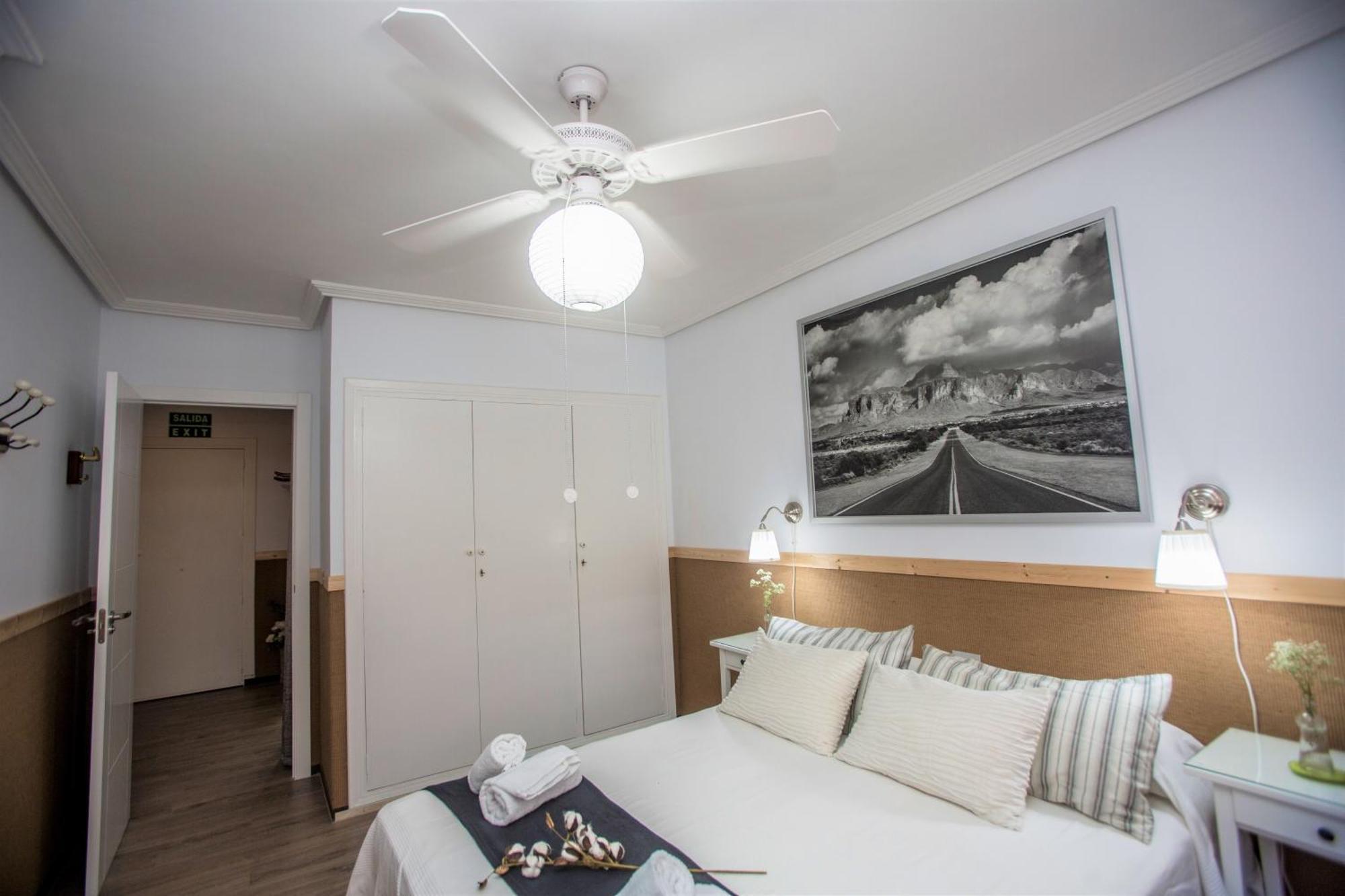 Unique Apt. W/pool- Across The Beach-wifi-a/c Apartamento *