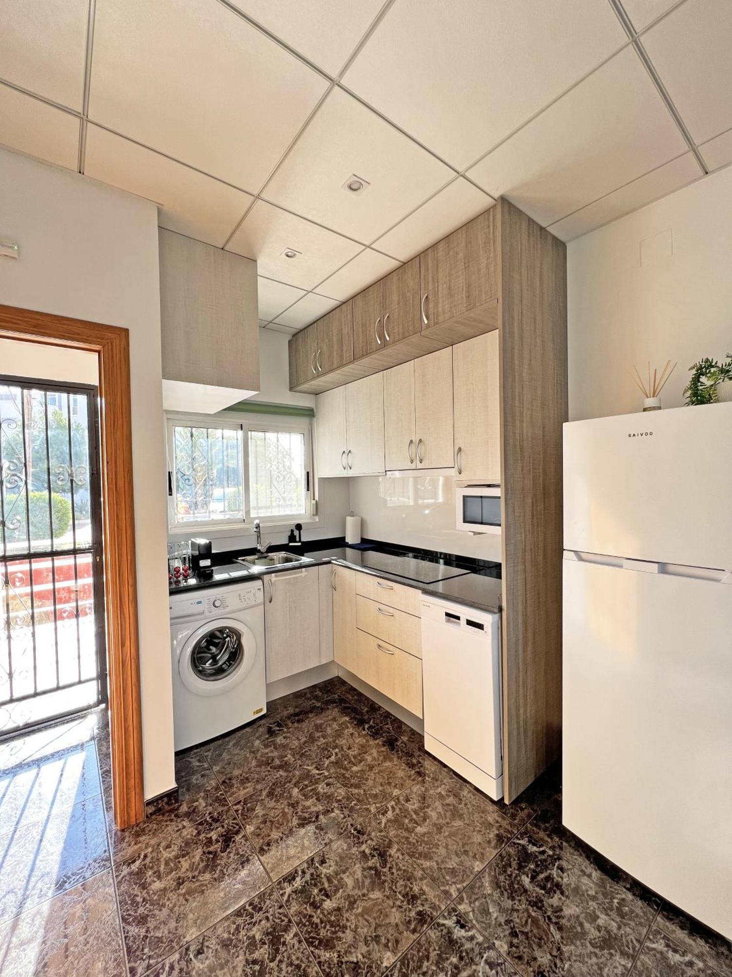 Apartment A 100 Metros De La Playa. Parking Gratuito Privado Alicante